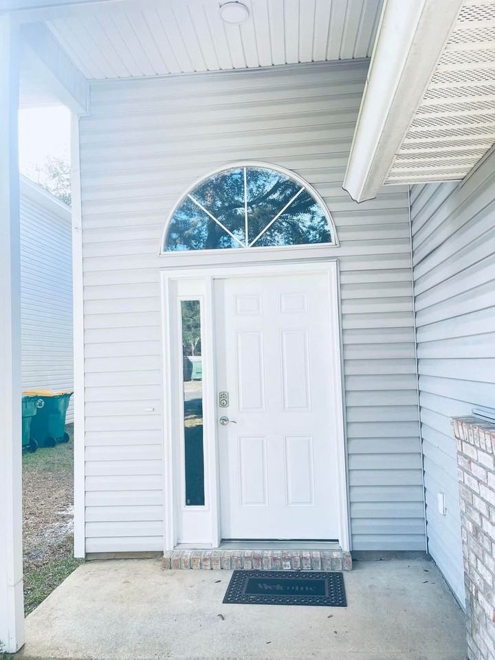 214 Tooke St #A - Photo 3 of 15