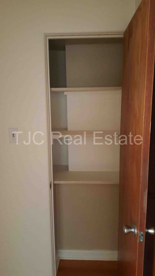 1215 S Jackson St - Photo 7 of 25