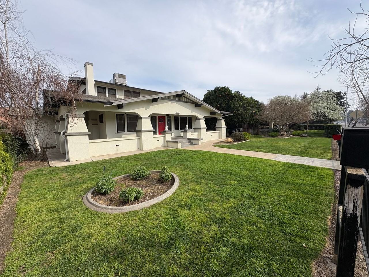 1410 W Main St - Photo 2 of 50