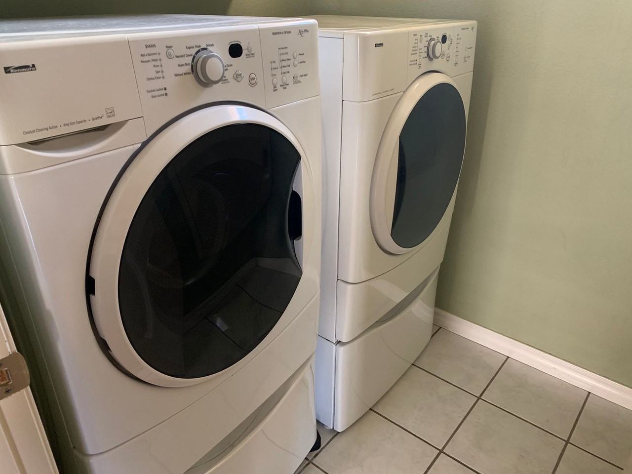 490 Holly Hock Ct - Photo 5 of 6