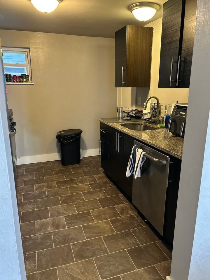 82 S 24th St - Photo 4 of 13