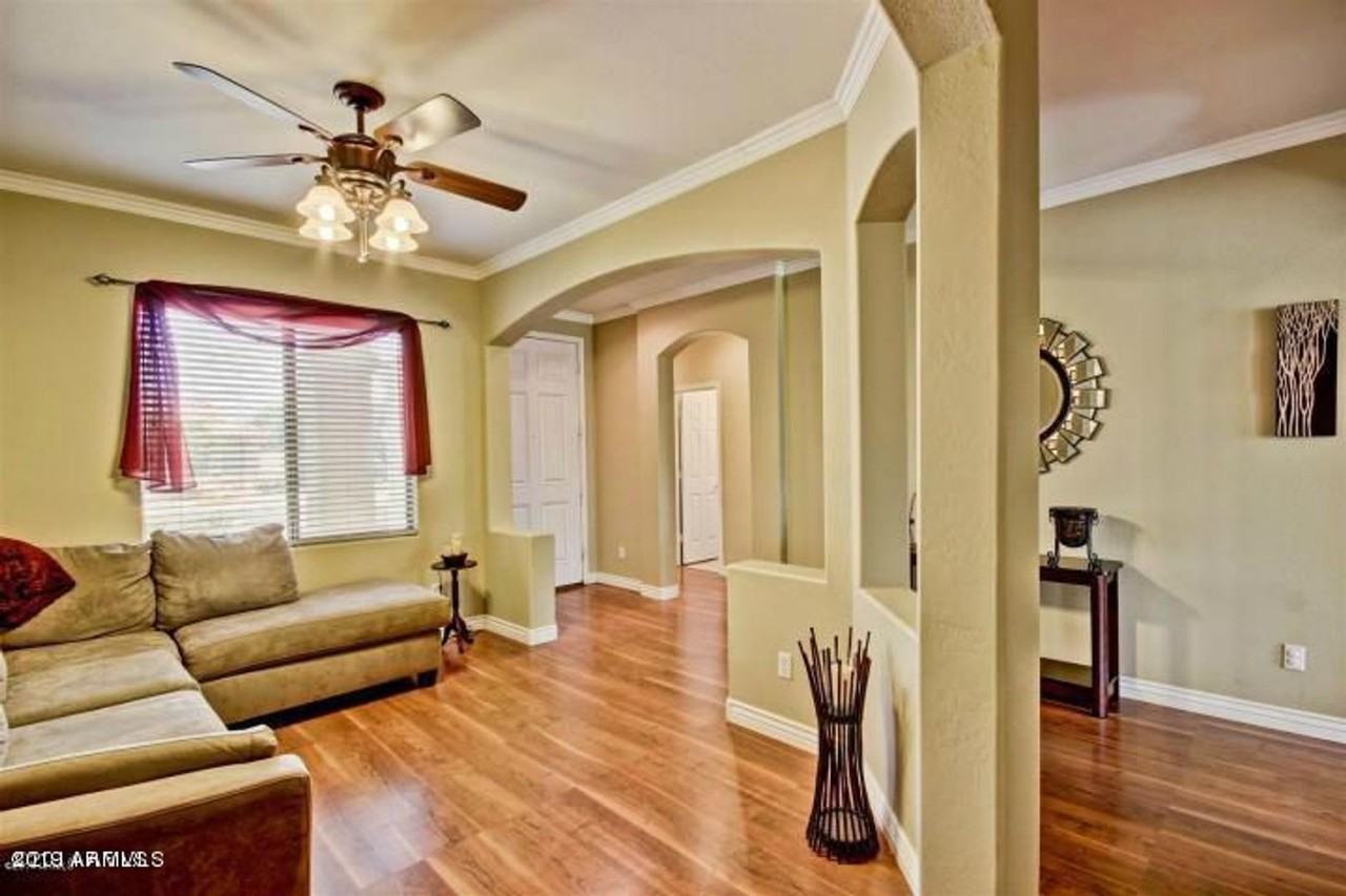 2163 E Redwood Dr - Photo 3 of 8