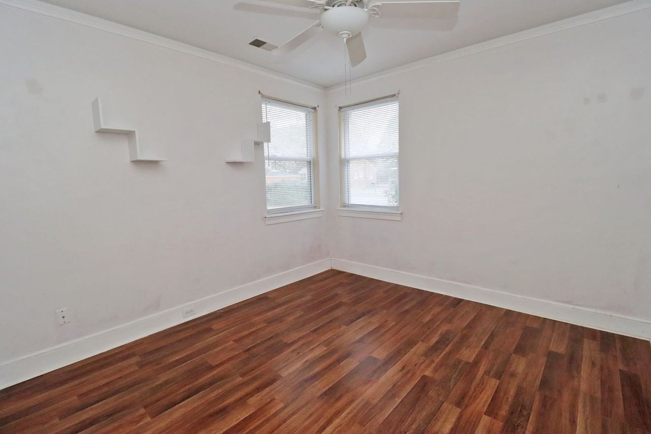 907 Munsen Spring Dr - Photo 7 of 10