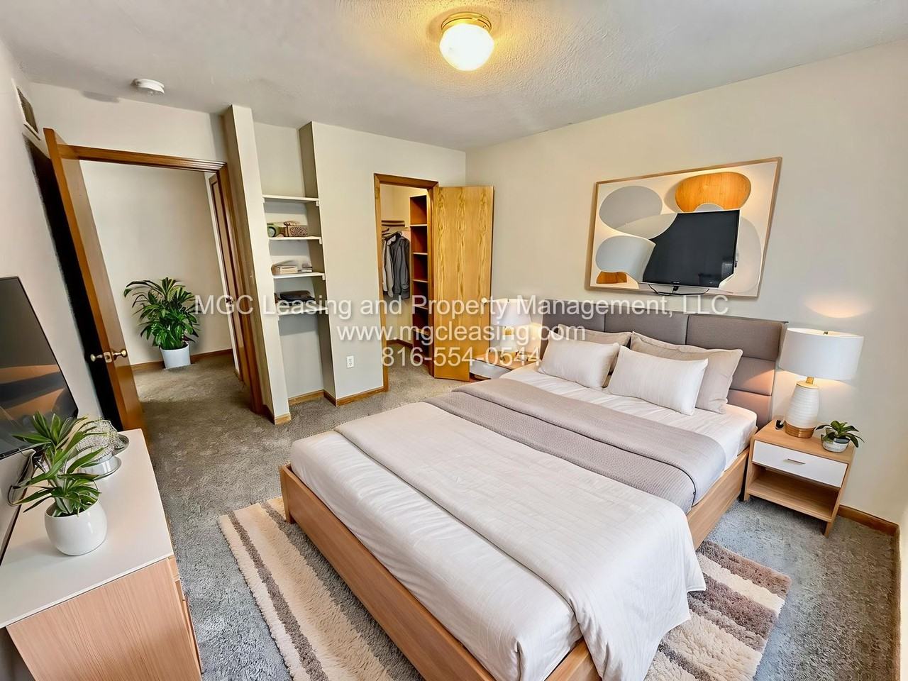 512 Andypaul Ct - Photo 3 of 37