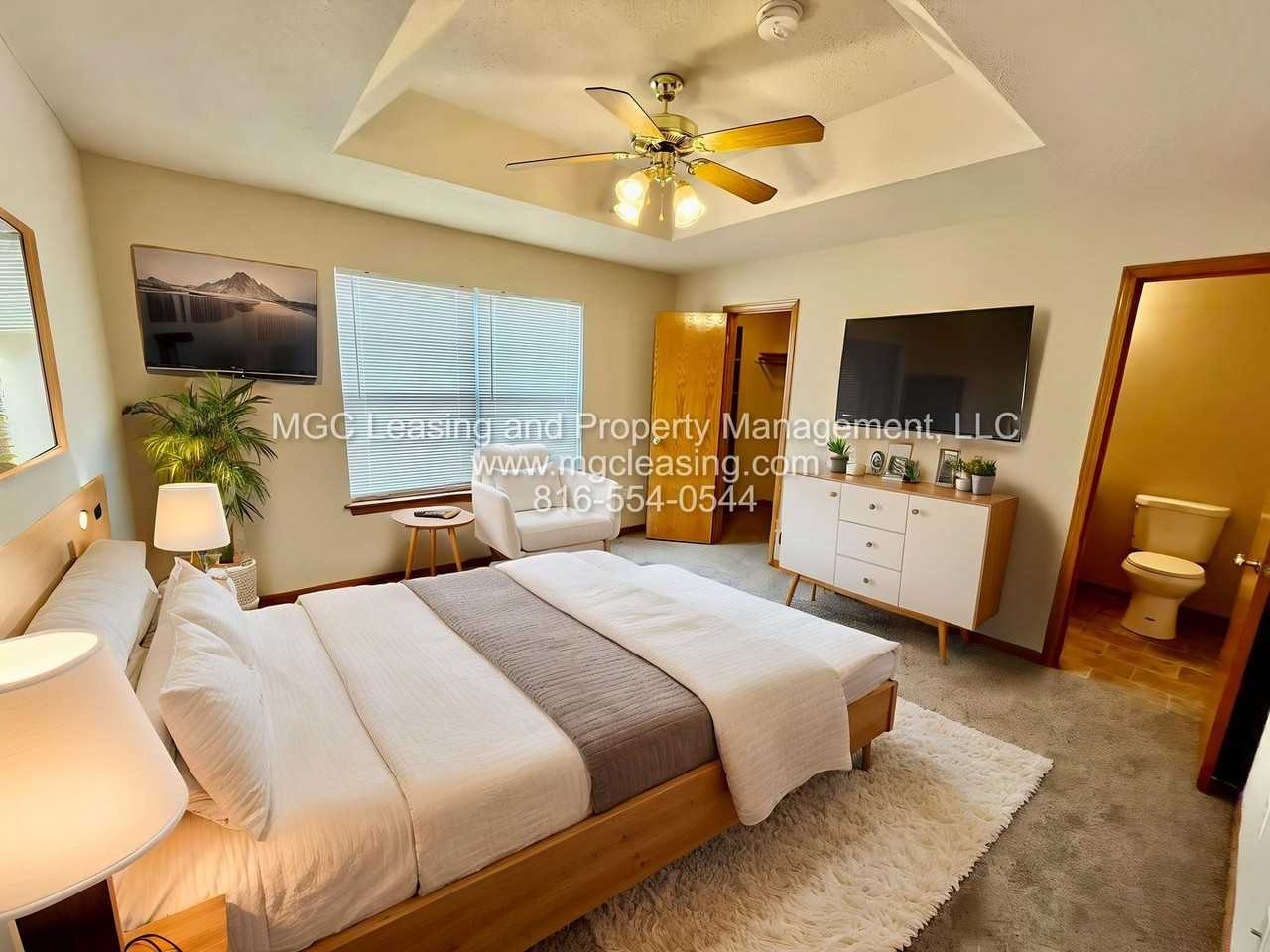 512 Andypaul Ct - Photo 4 of 37