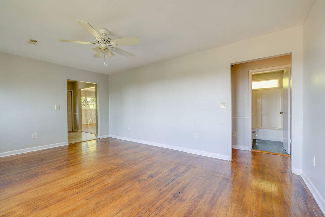 217 Banner St - Photo 3 of 14