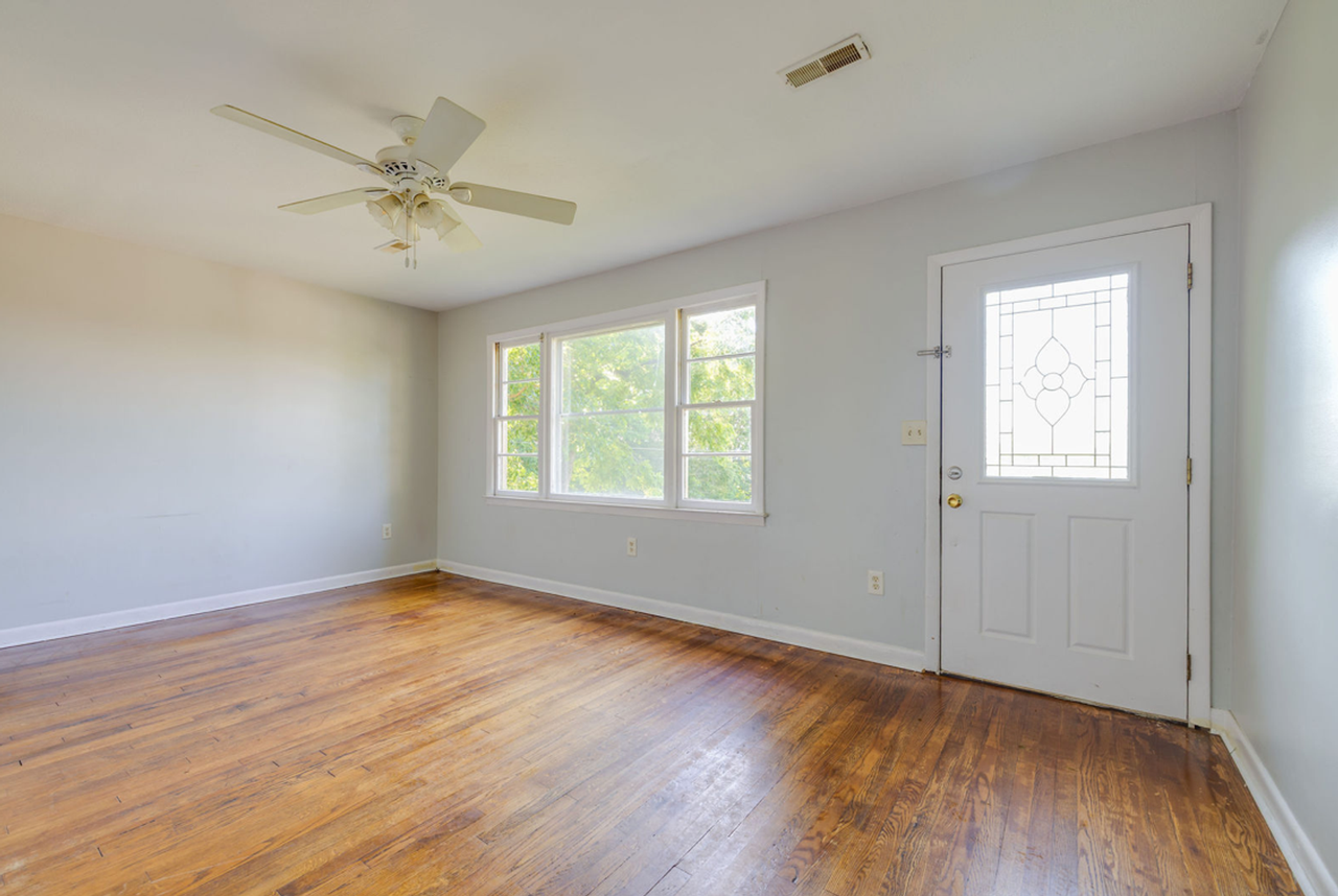 217 Banner St - Photo 4 of 14