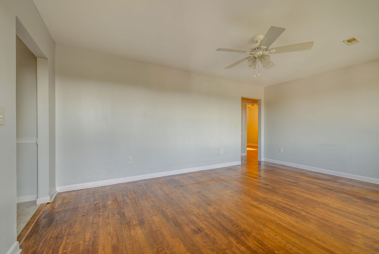 217 Banner St - Photo 5 of 14