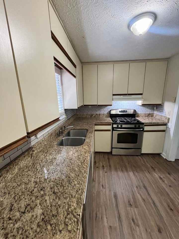 1961 Pine Dr - Photo 6 of 22