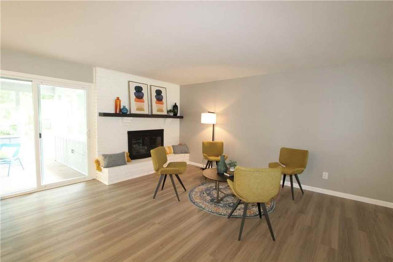 101 Harmony Rd - Photo 7 of 29