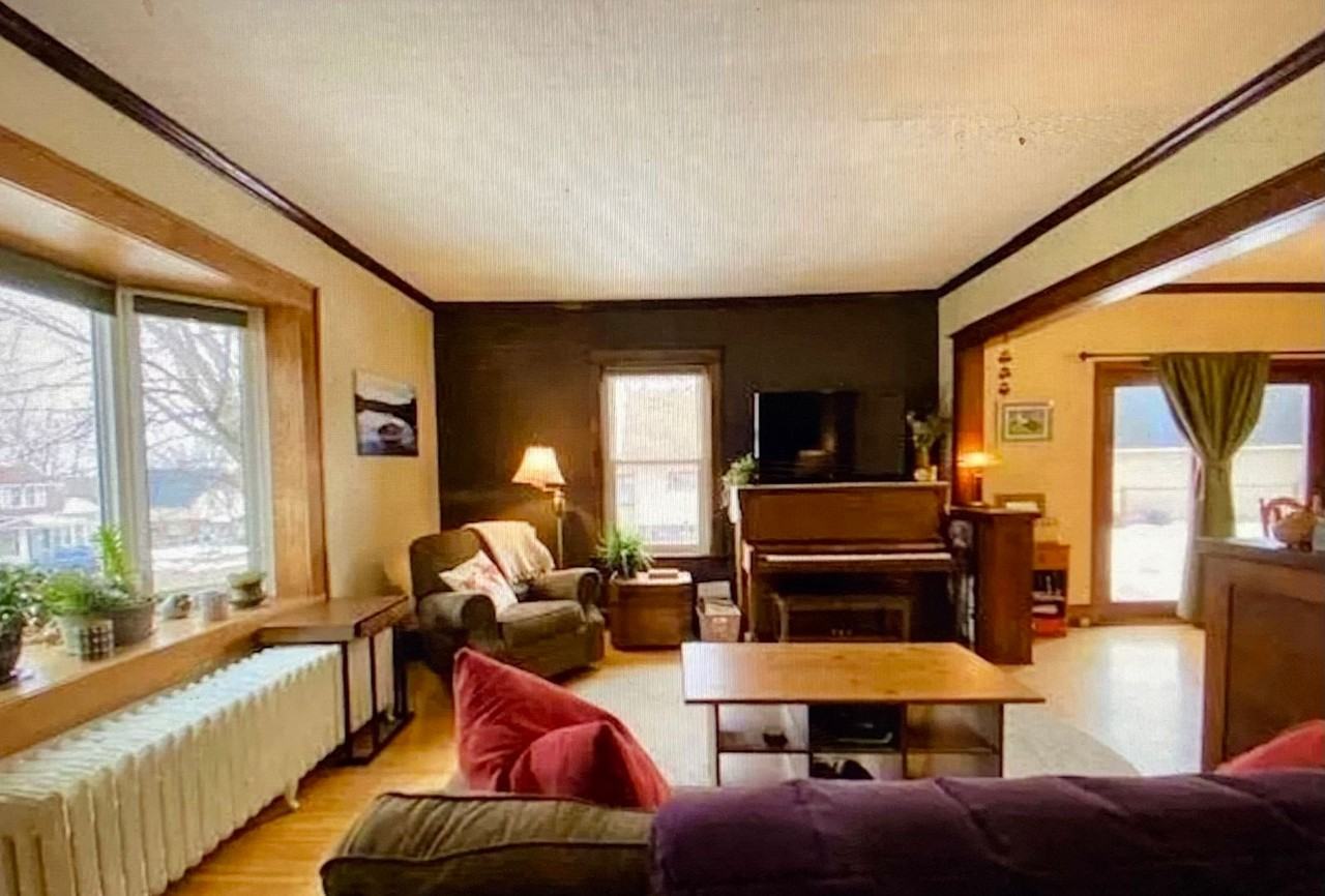 123 E Winona St - Photo 4 of 15