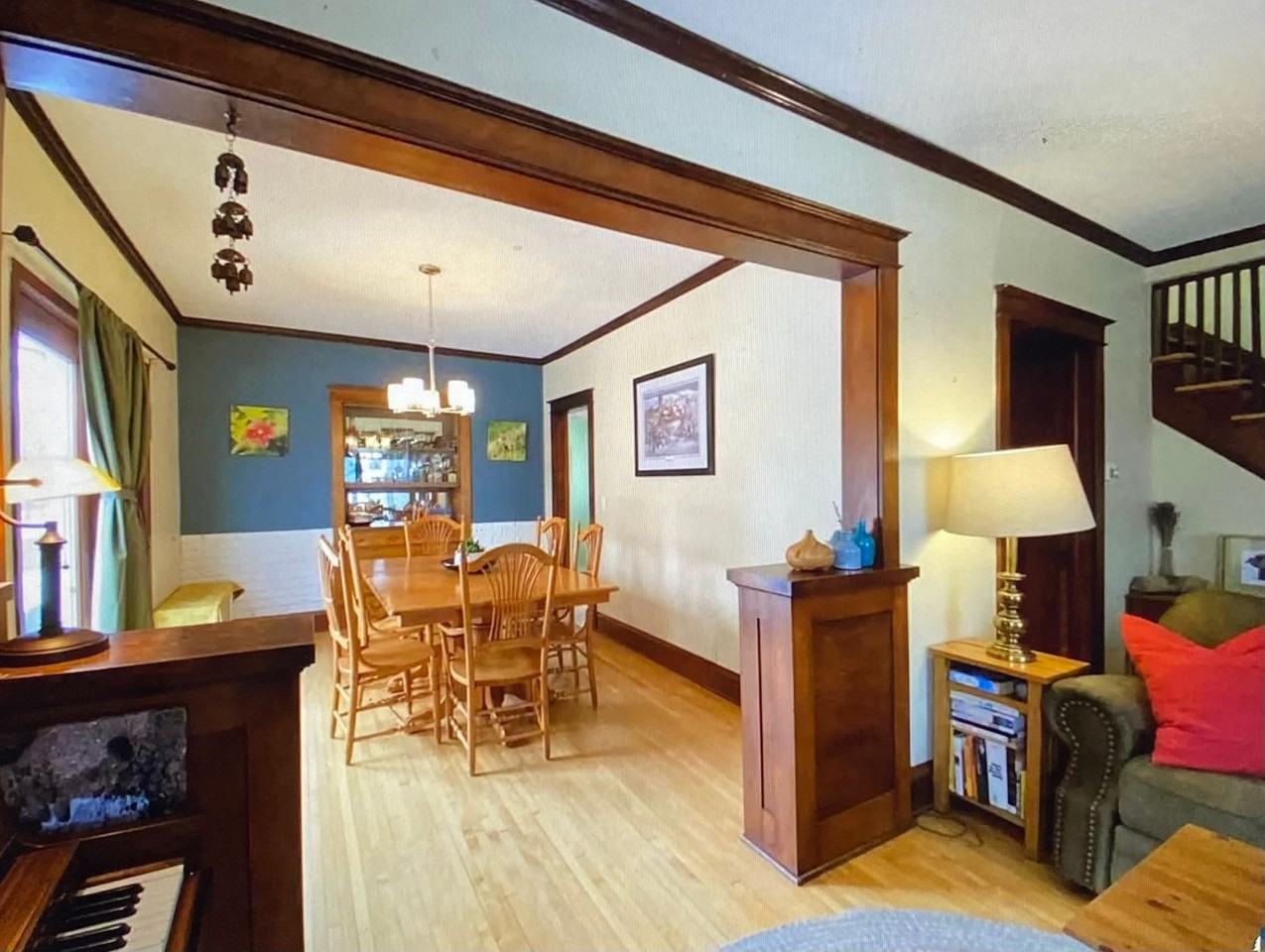 123 E Winona St - Photo 5 of 15