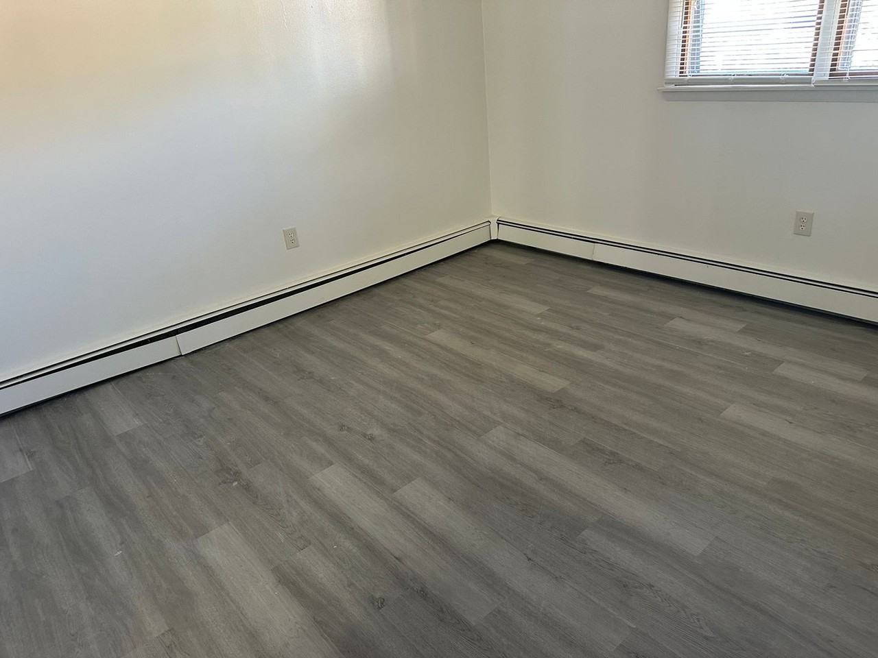 12 Southwoods Ave - Photo 5 of 7