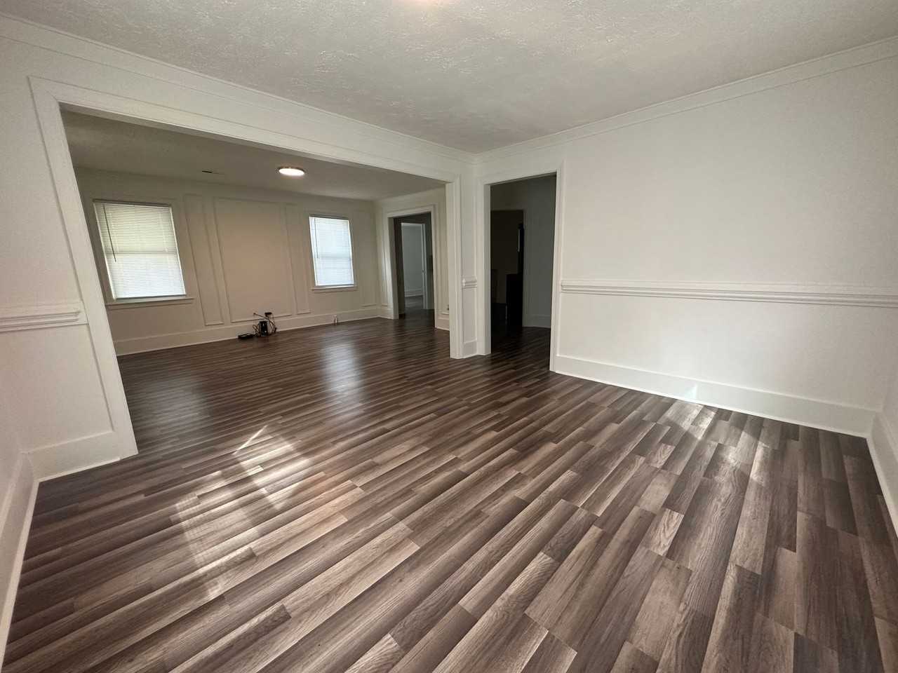 1814 Newark Ave - Photo 4 of 21