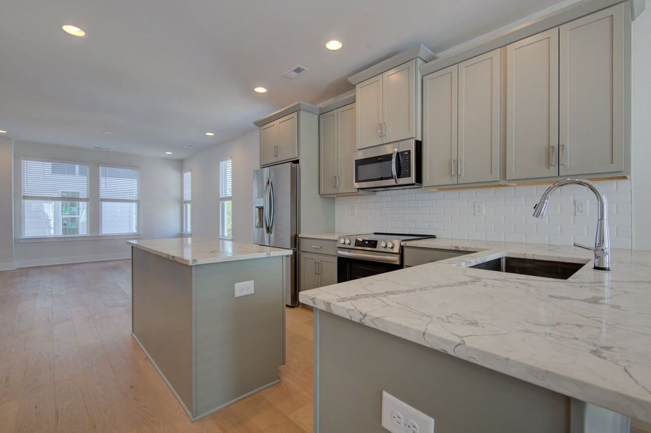 5045 York Park Ln #26 - Photo 2 of 38