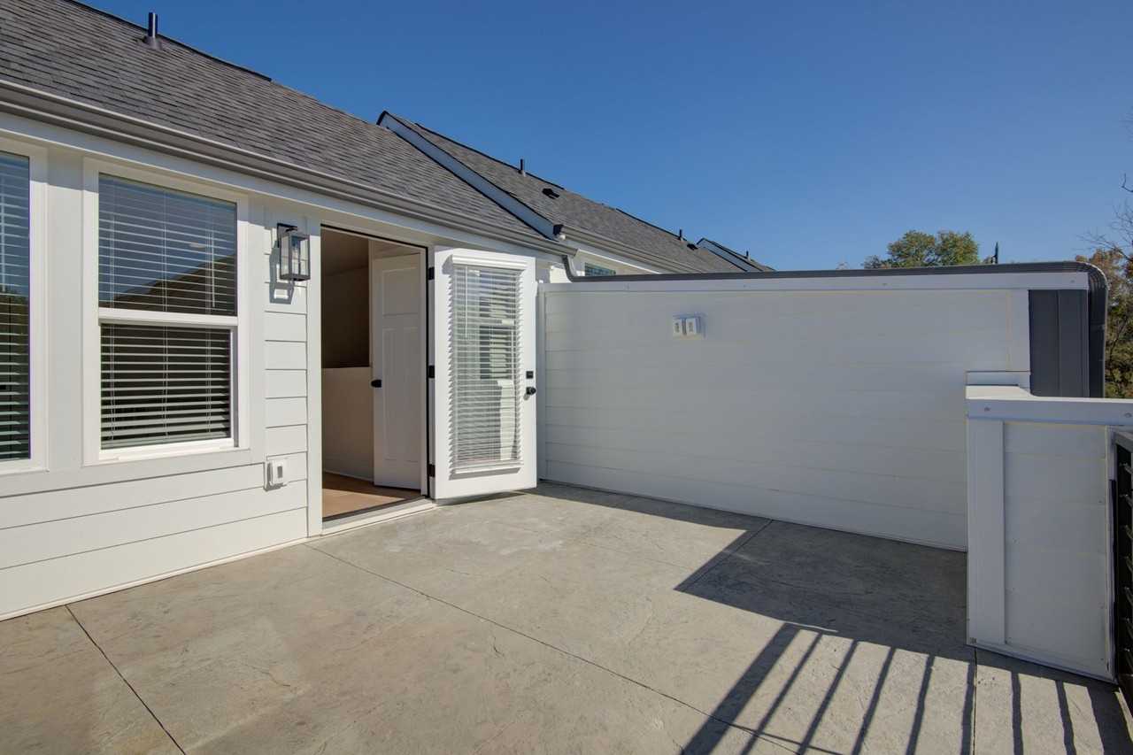 5045 York Park Ln #26 - Photo 3 of 38