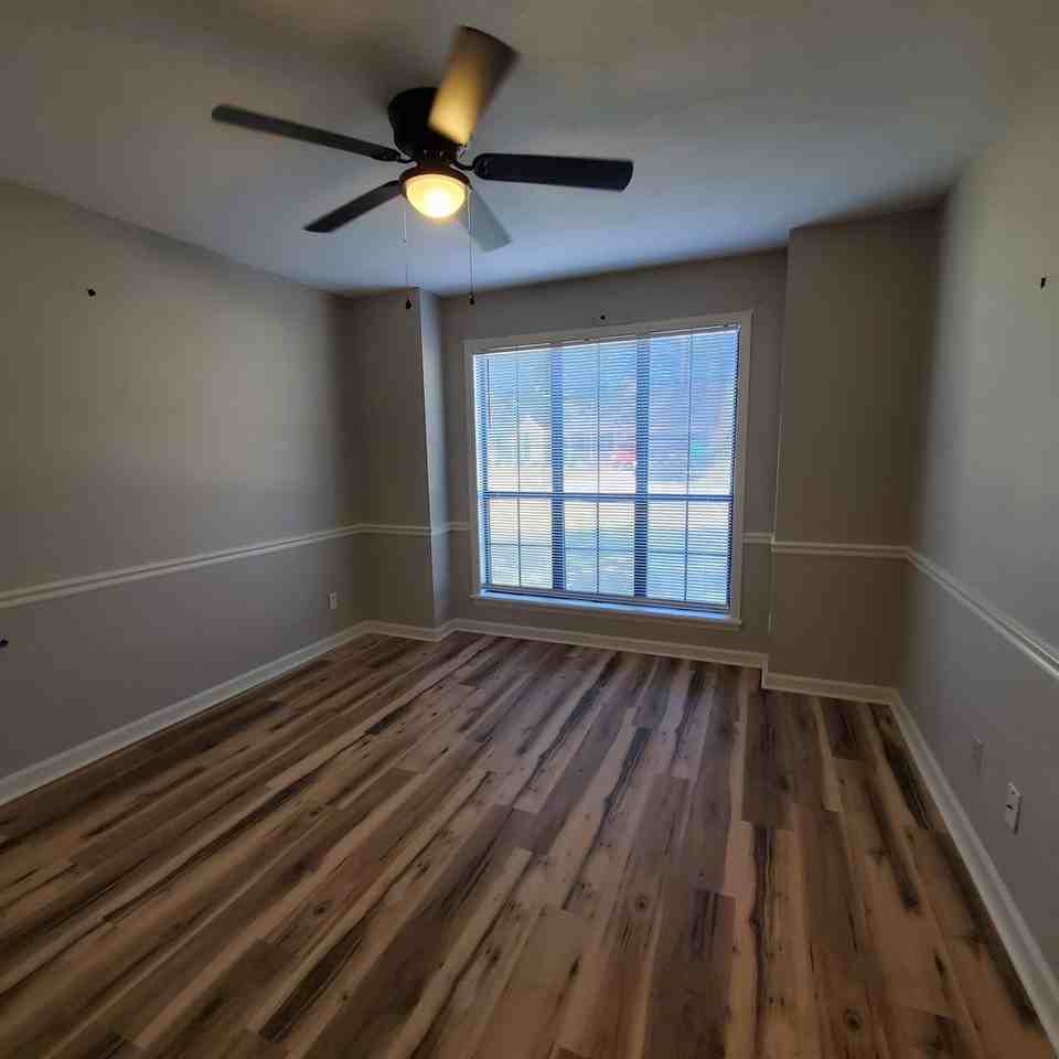 303 Jennifer Cir - Photo 6 of 16