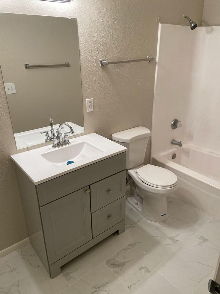 960 S Mara Dr #1 - Photo 4 of 11