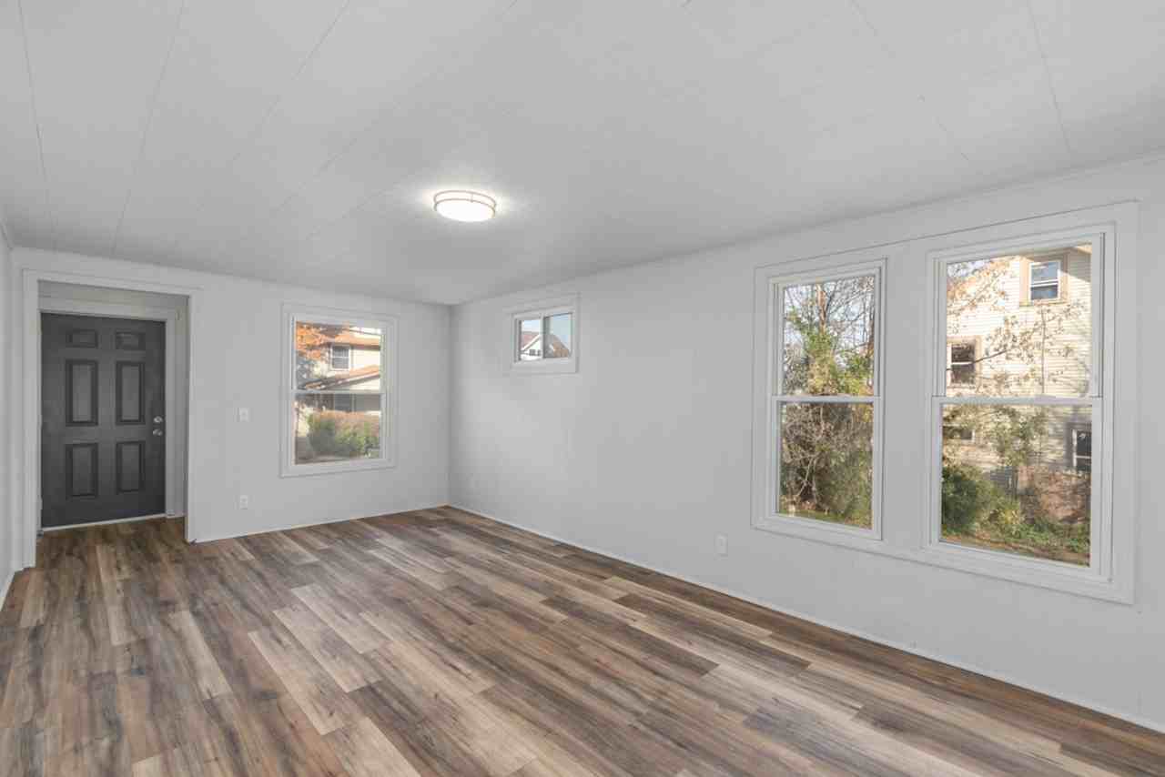 1520 16th St Ne - Photo 3 of 15