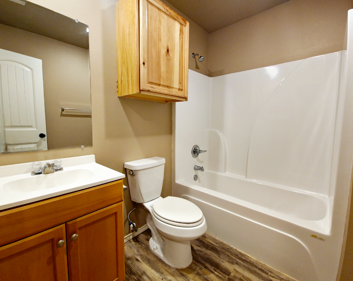 2216 E Main St - Photo 6 of 10