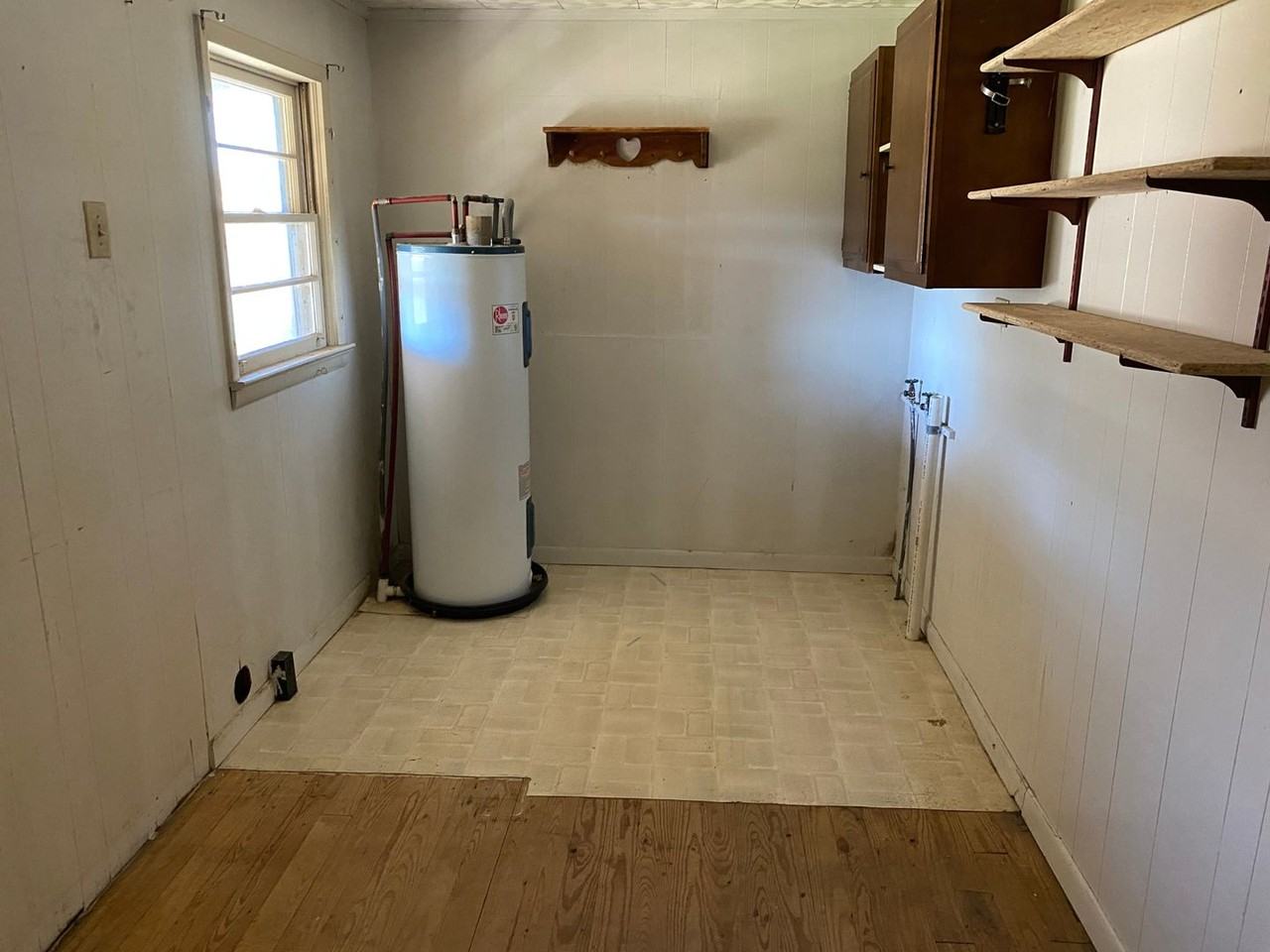 3724 S 11th St - Photo 4 of 6