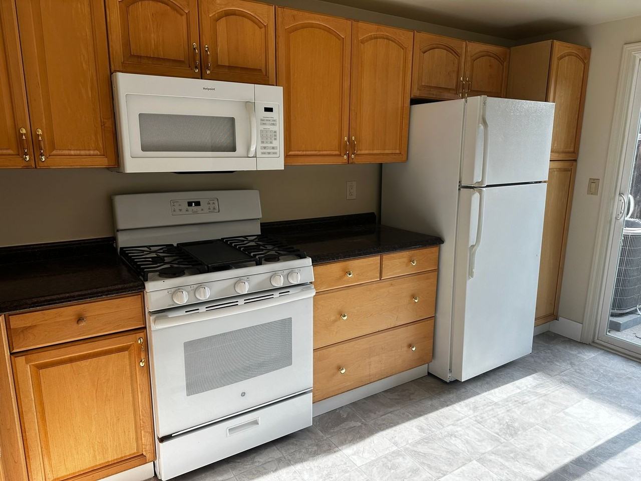 1440 Stokes St - Photo 6 of 9