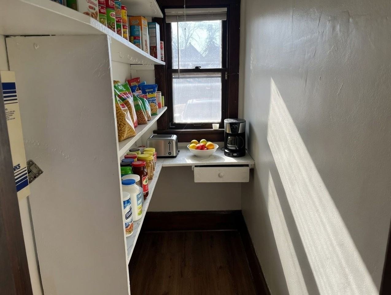 1025 E Land Pl - Photo 5 of 28