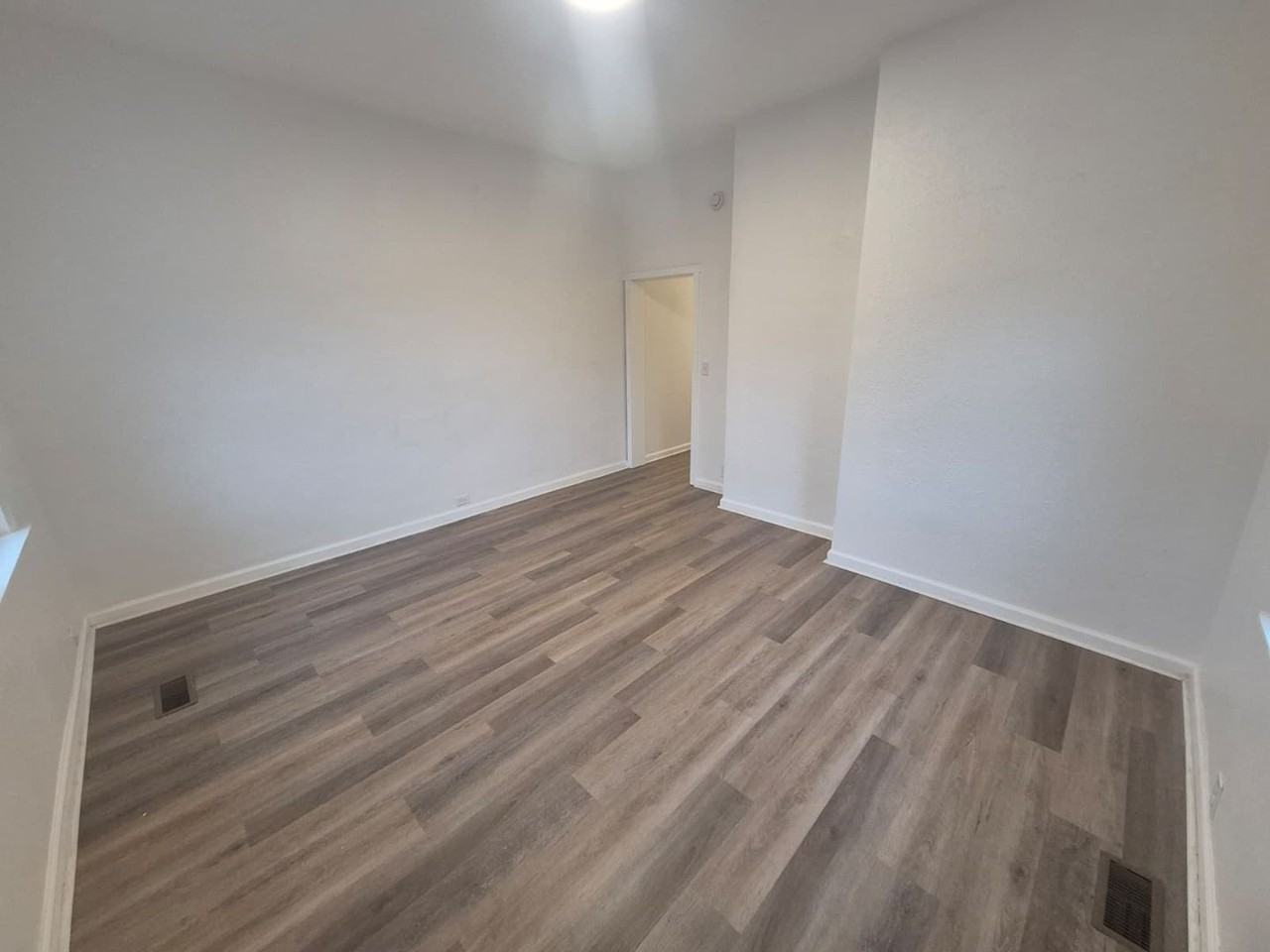 1004 5th Ave - Photo 3 of 13