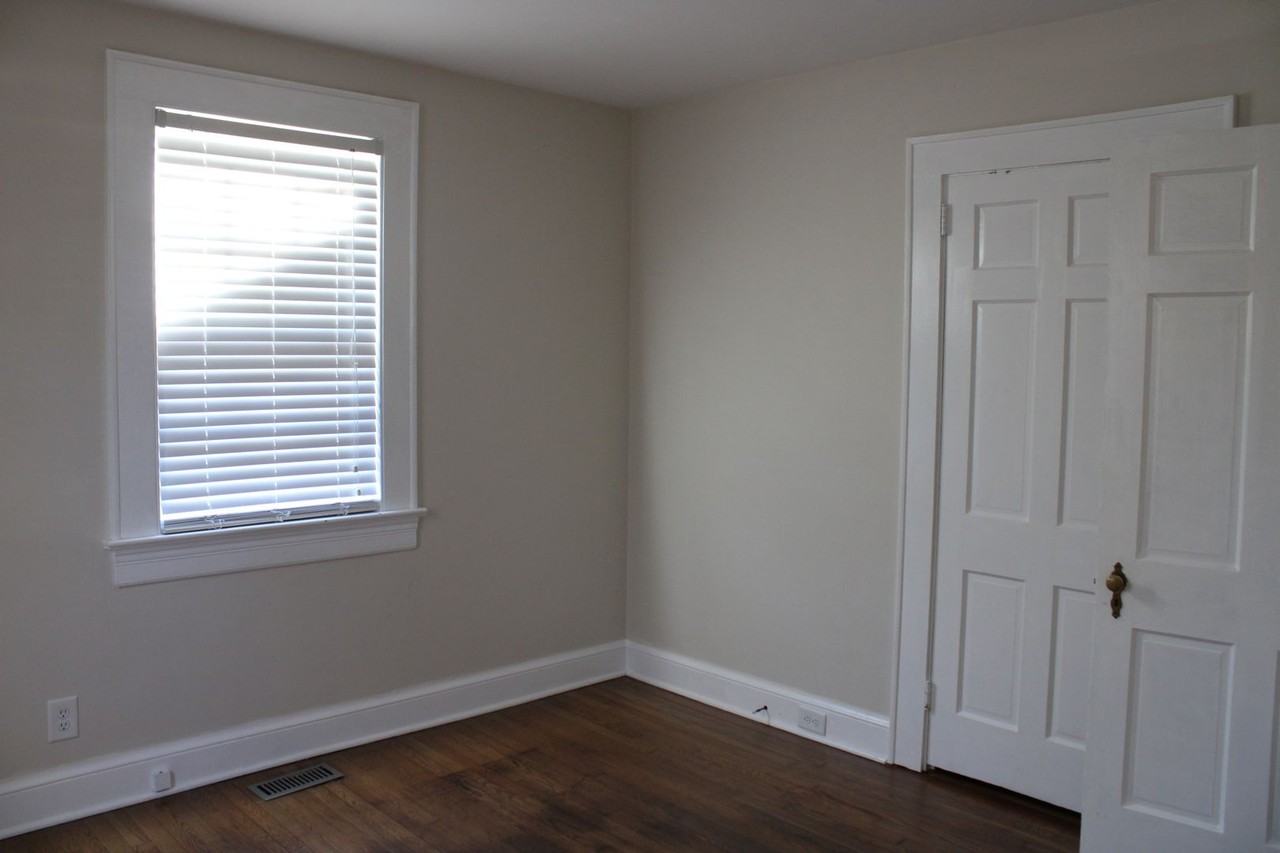 1804 Anderson St Nw - Photo 4 of 19