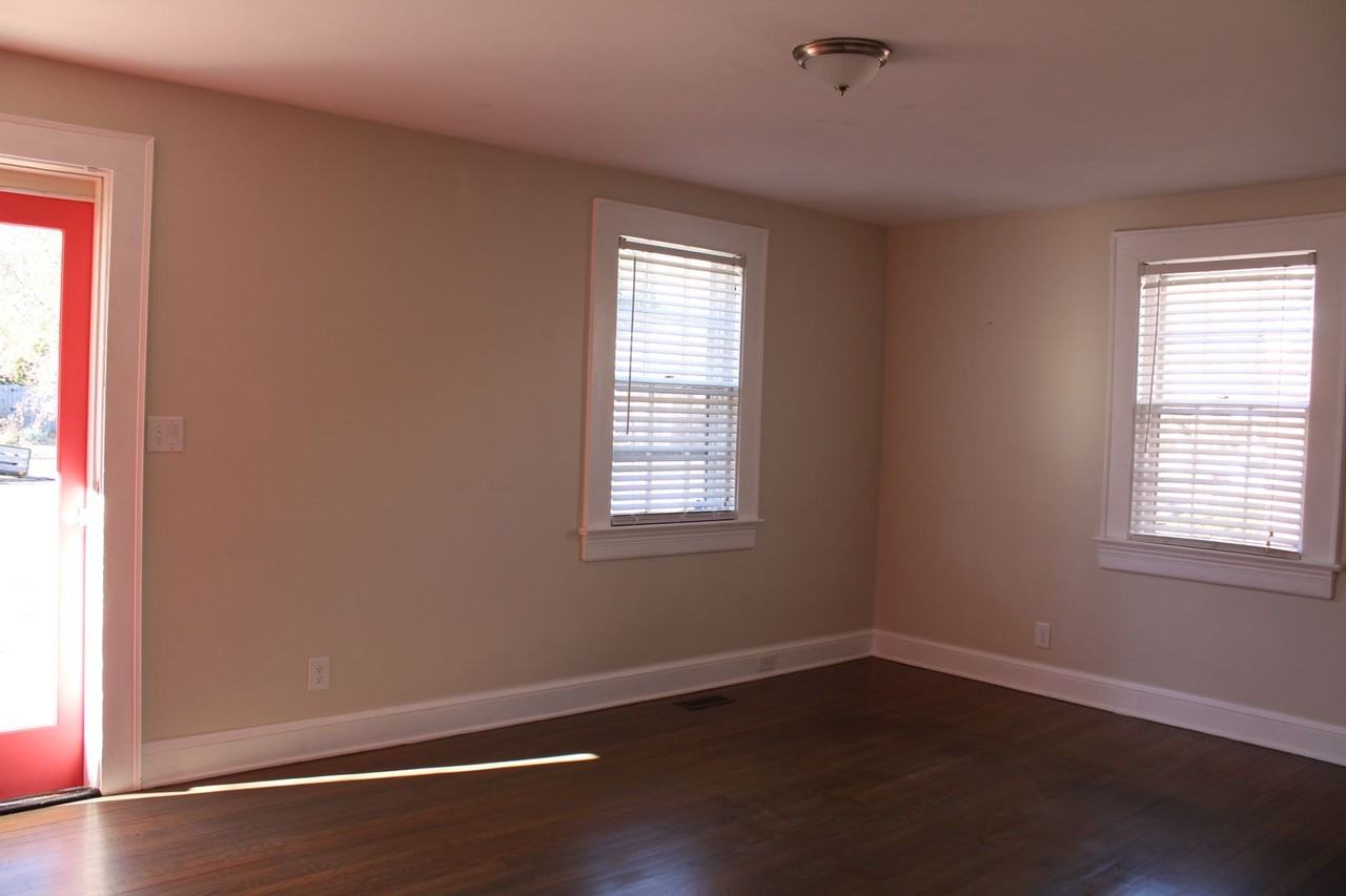 1804 Anderson St Nw - Photo 6 of 19