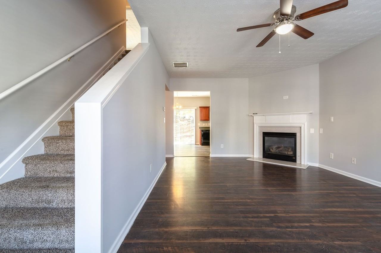 1557 Park Grove Dr - Photo 2 of 30