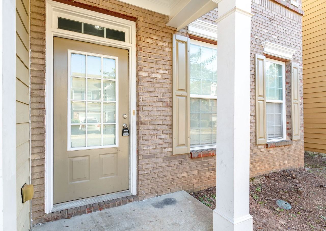 1557 Park Grove Dr - Photo 3 of 30