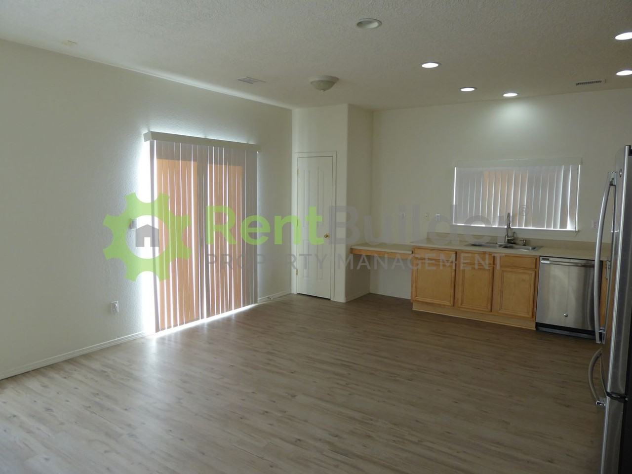 3540 Clear Creek Rd Ne - Photo 3 of 28