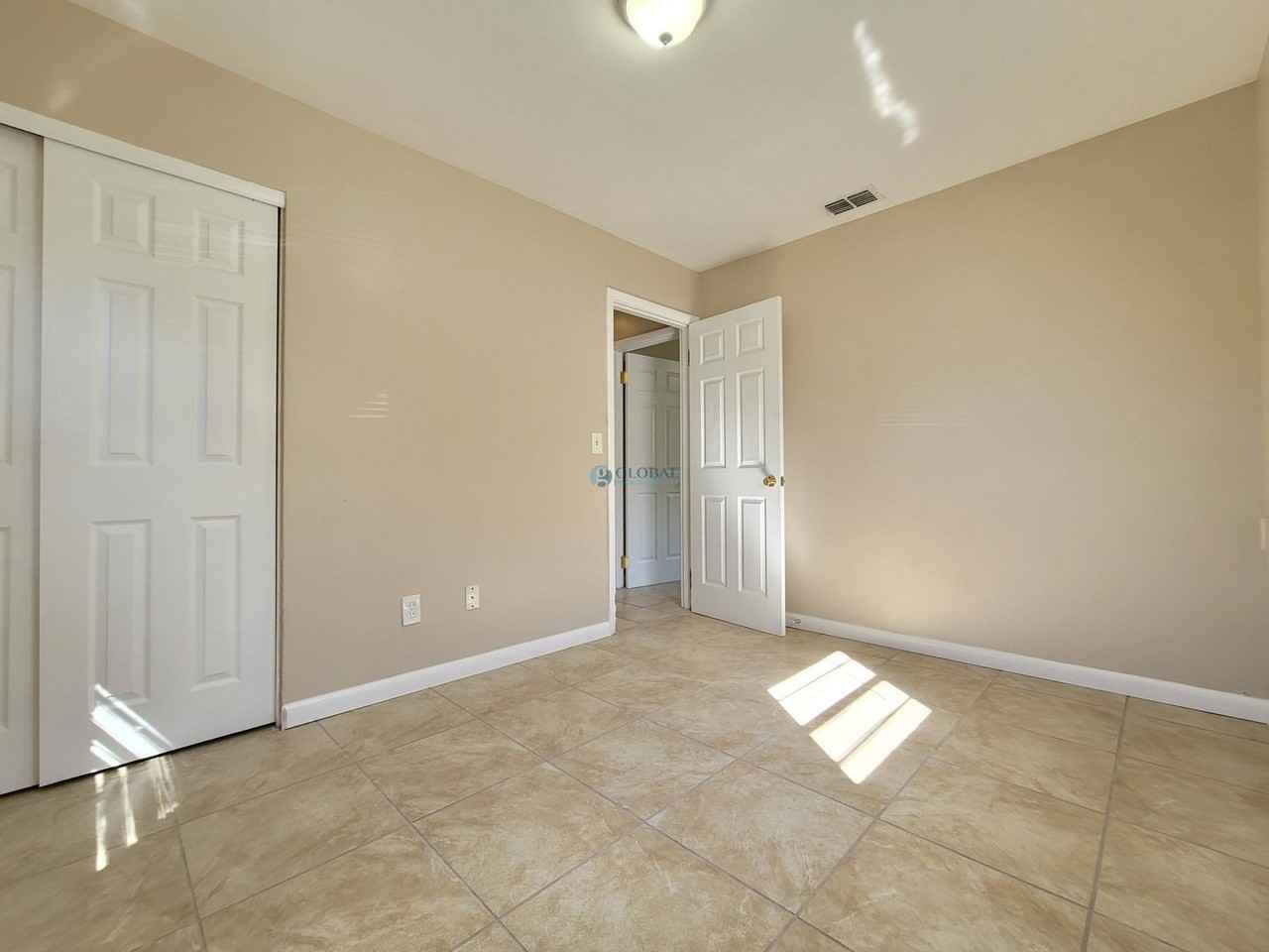 6119 Melbourne Ave - Photo 3 of 10