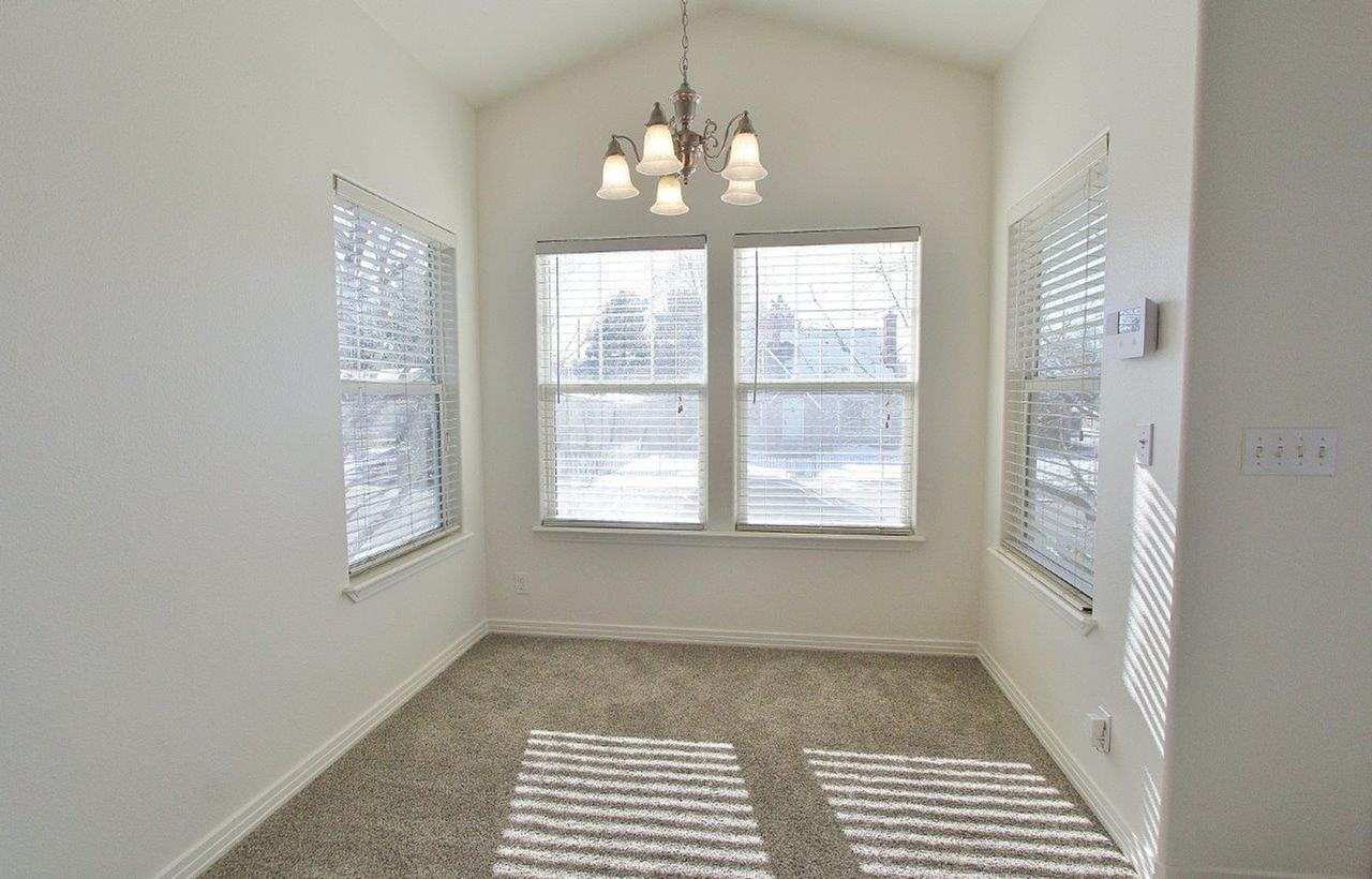 718 W Richmond St - Photo 7 of 25