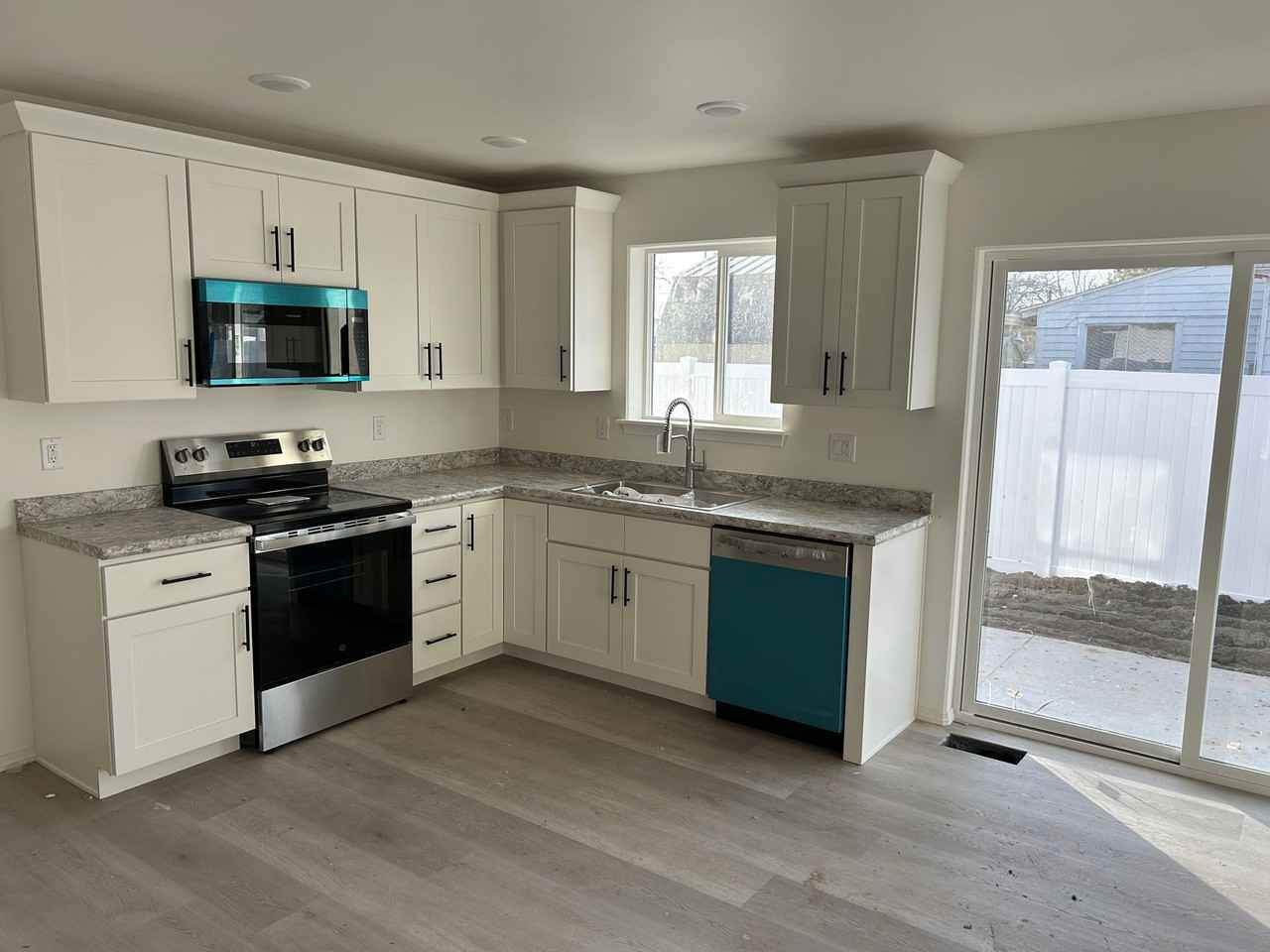 Brand-New 4 Bed, 2 Bath Duplex for Rent in Jerome! - Photo 3 of 8