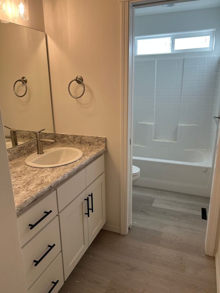 Brand-New 4 Bed, 2 Bath Duplex for Rent in Jerome! - Photo 5 of 8