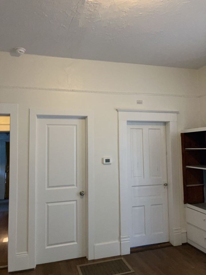 612 E Myrtle St - Photo 3 of 15