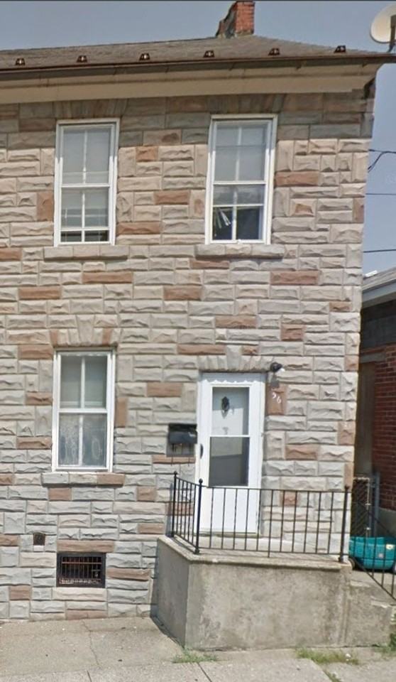 56 W Garrison St - Photo 2 of 15