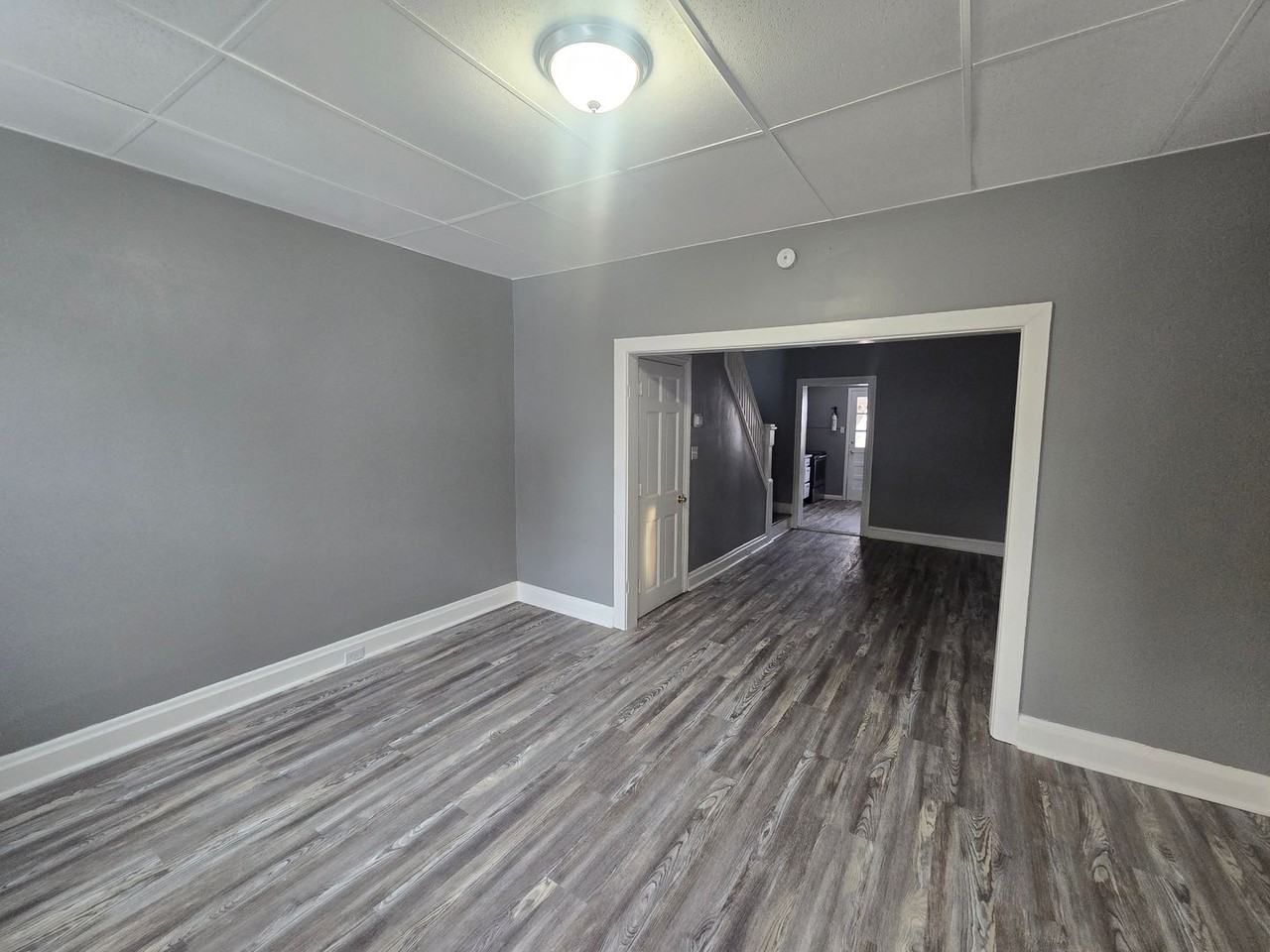 56 W Garrison St - Photo 3 of 15