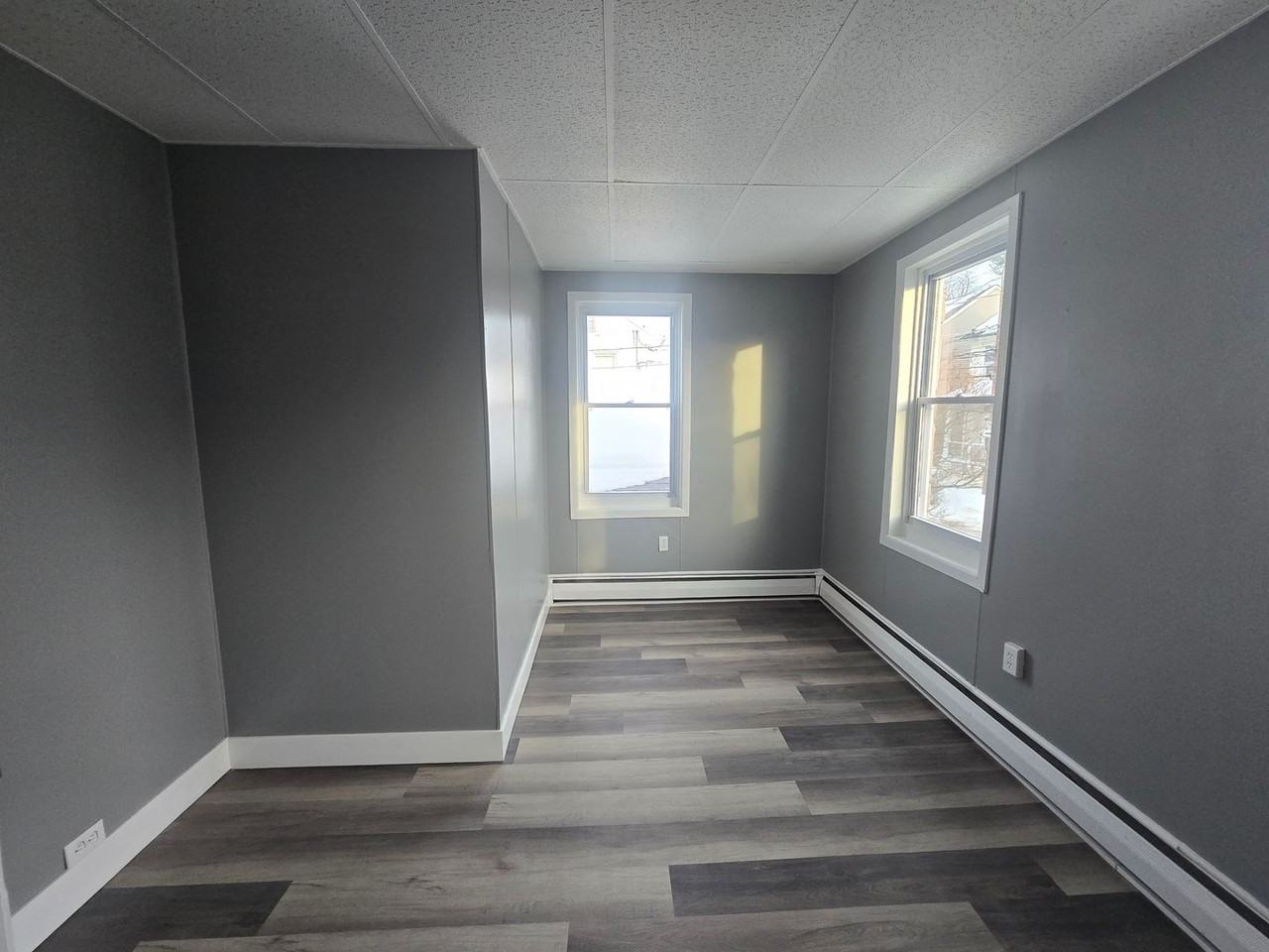 56 W Garrison St - Photo 7 of 15