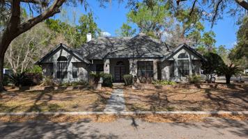 featured image of 6404 Nw 42nd Rd