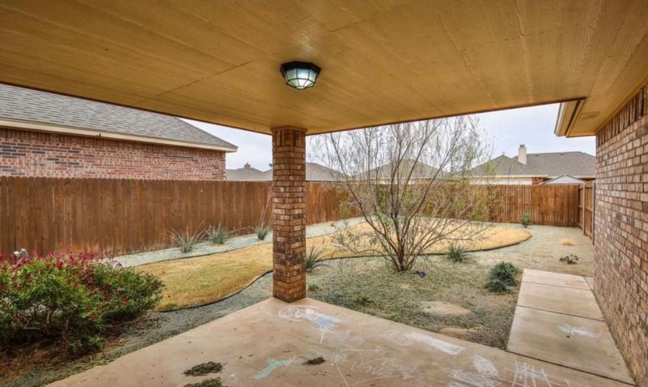 5229 Itasca St - Photo 5 of 16