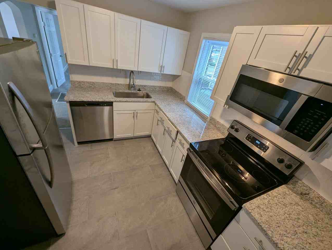 5305 Fletcher St - Photo 3 of 16