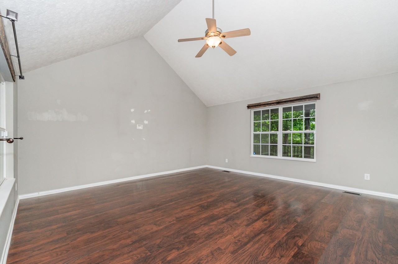 2160 Lunar Ln - Photo 2 of 29