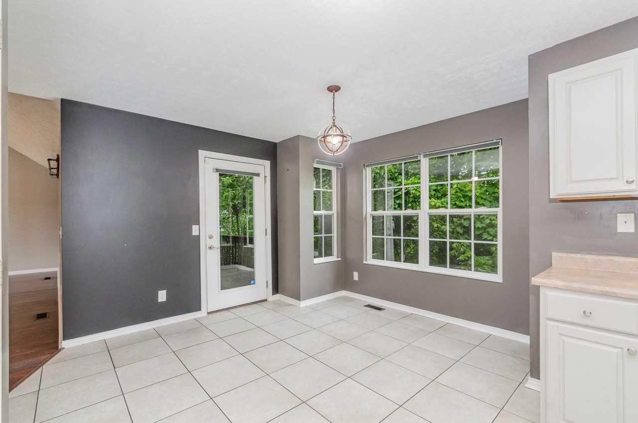 2160 Lunar Ln - Photo 6 of 29