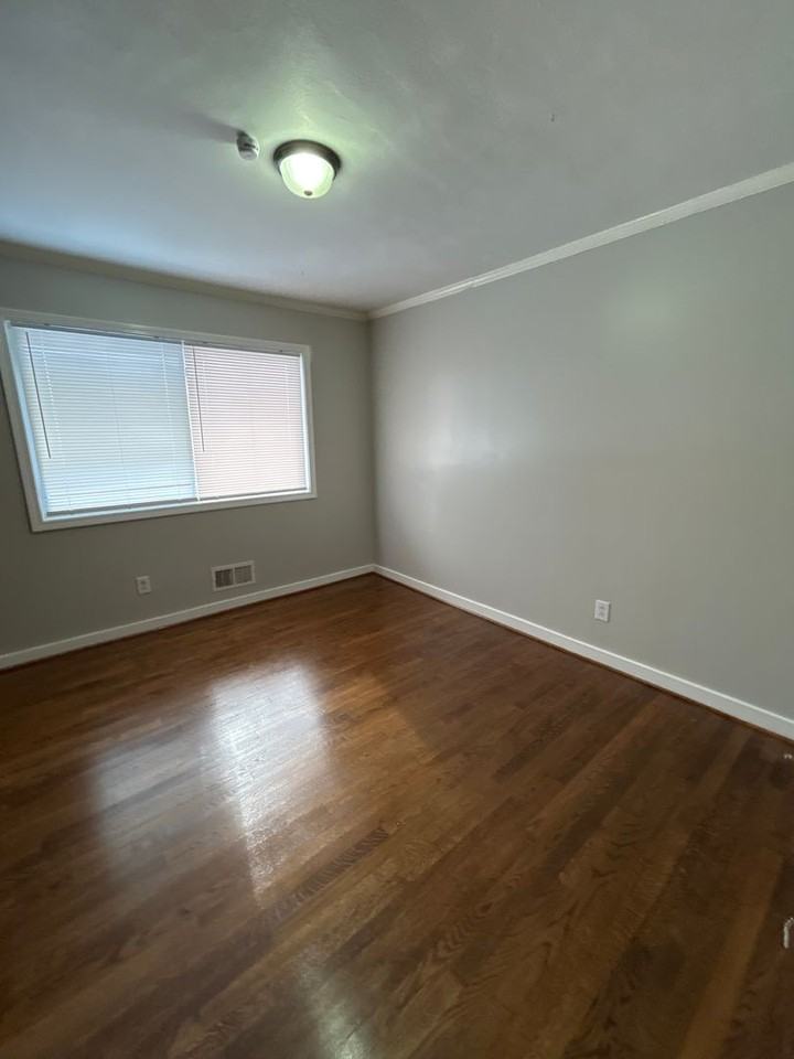 3127 Oliver Rd Ne - Photo 7 of 22