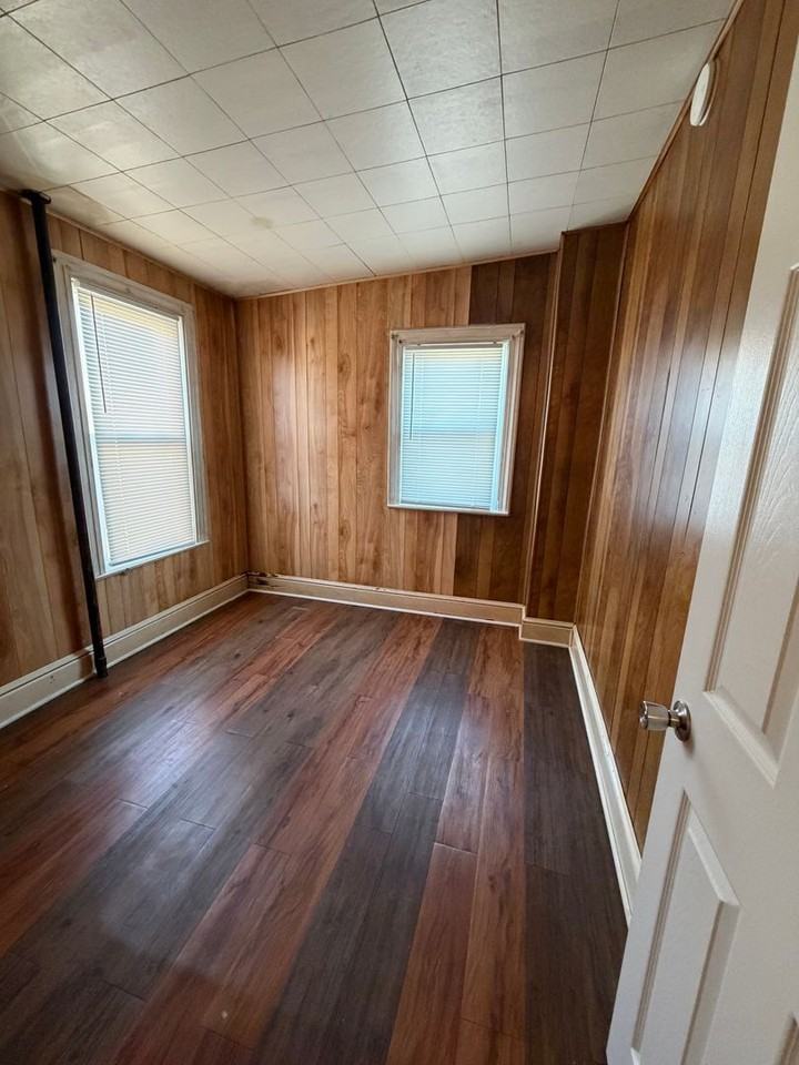 247 N Sherman St - Photo 6 of 15