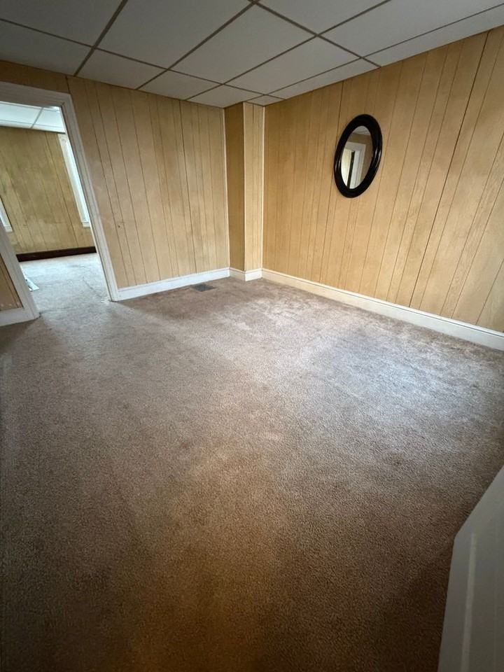 247 N Sherman St - Photo 7 of 15