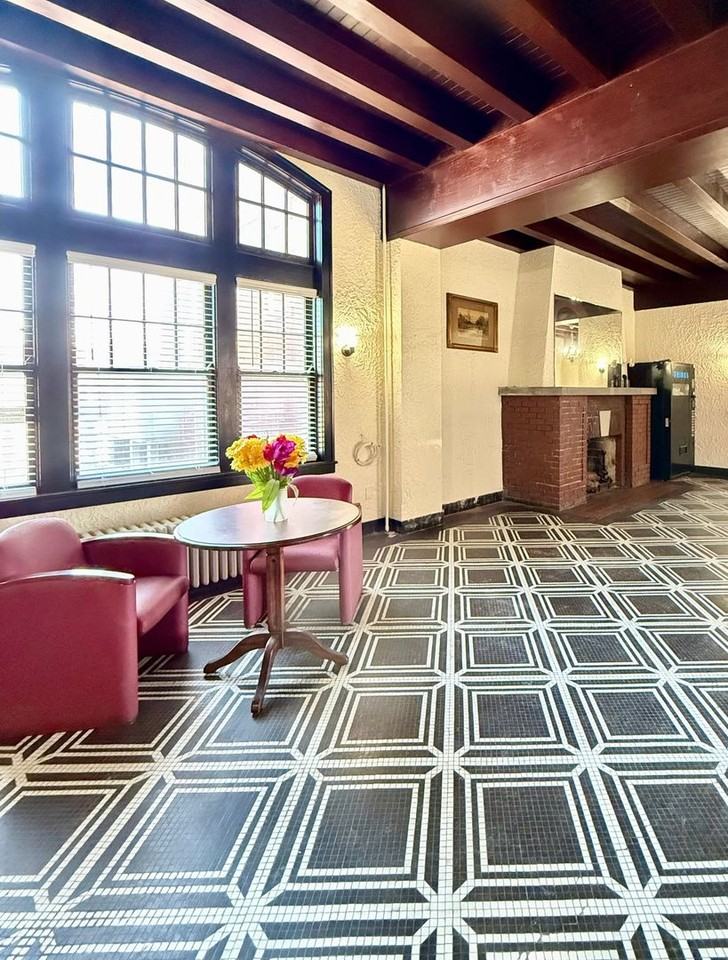 The Hickox Collection - Photo 5 of 19